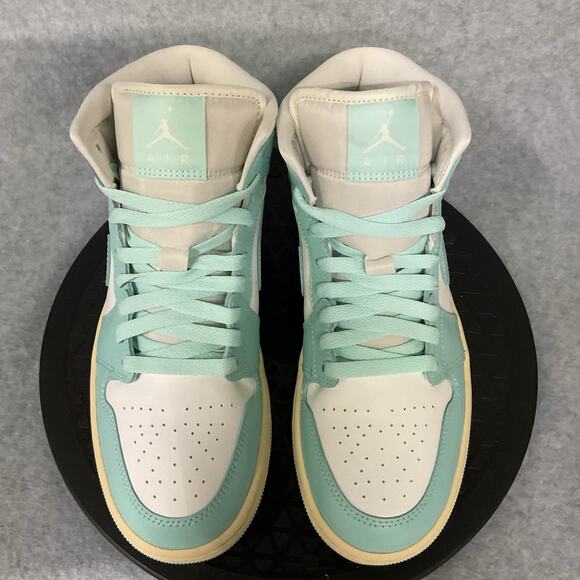 Nike Women's Air Jordan 1 Mid Sizes 8 Light Dew Blue |BQ6472-132| - Picture 4 of 6